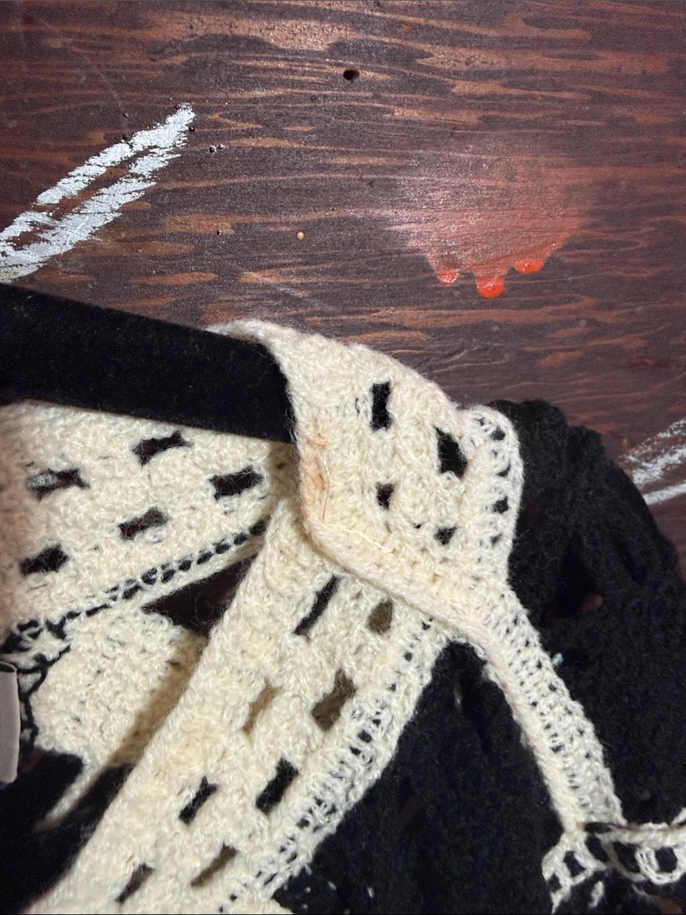 Laila Row Black & Cream Crochet Floral Cropped Pullover - Picture 2 of 3